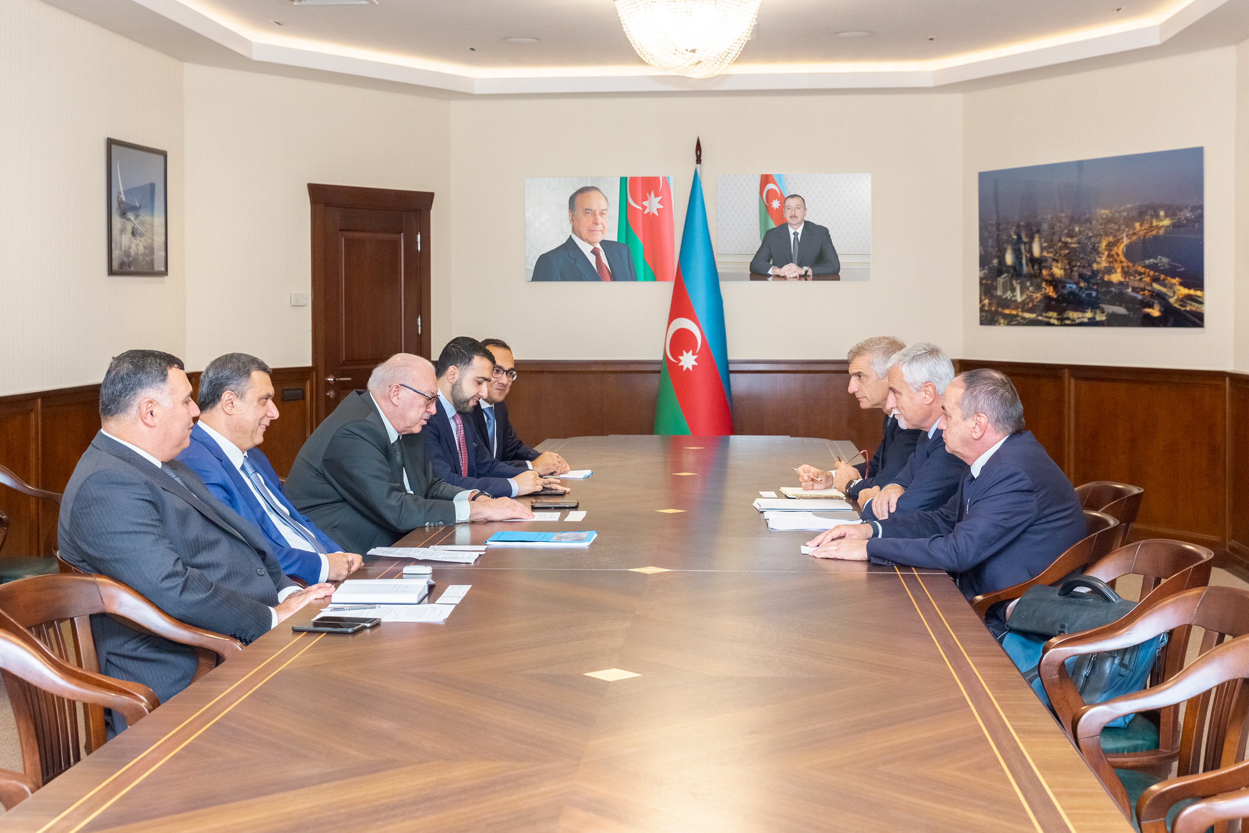 AZAL and Leonardo to Discuss Cooperation in the Field of Civil Aviation of Azerbaijan